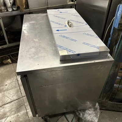 174-0176 Fogel FLP-45-12 45” Self Contained Prep Station Cooler