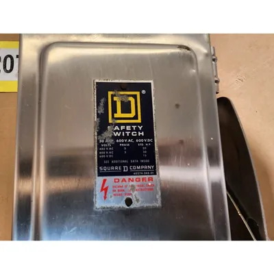 Used Stainless Steel Square D Safety Switch Disconnect 600 VAC 30 Amp