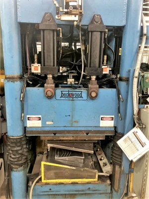 USED BECKWOOD BECKWOOD 4-COLUMN PRESS