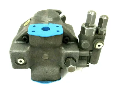 NEW BRUENINGHAUS A10VSO-18-DFR/31L-PUC62N00 HYDRAULIC PUMP 00928848