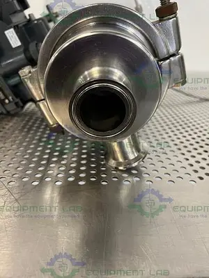 USED FISHER BAUMANN 84161SA SANITARY CONTROL VALVE CV17 W/ FISHER VALVE POSITIONER