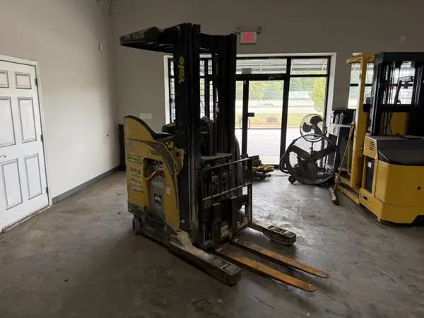 Used 2015 YALE NR040DB Reach Trucks | Zoom Lifts & Equipment #1182289