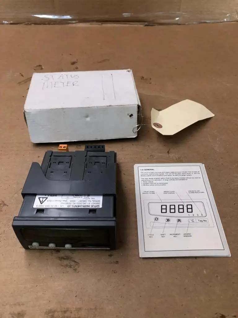 Status Instruments DM3421 S1 Current / Voltage Panel Meter 90-253VAC 24V 6VA NIB