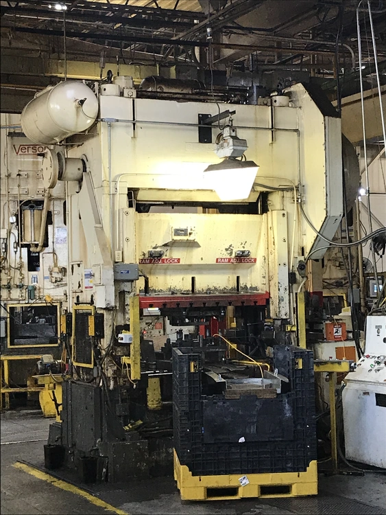 Used 1973 BLISS HP2-250-60-42 Straight Side Presses Michigan US | Universal Press & Machinery (UPM) #5108