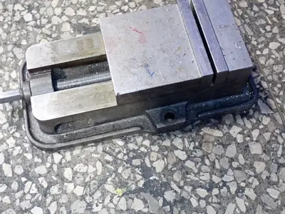 6" 6" Vise