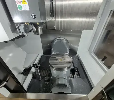 2025 HAAS UMC-500SS Machining Centers, Horizontal, (5-Axis or More) | Machnet (2)