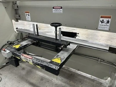 USED 1996 ACCURPRESS 710010