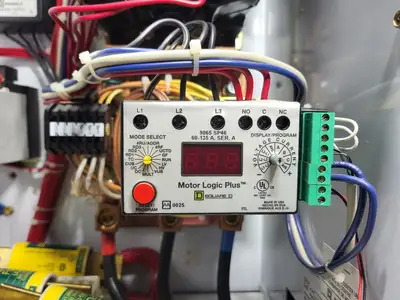 USED SQUARE D MODEL 6