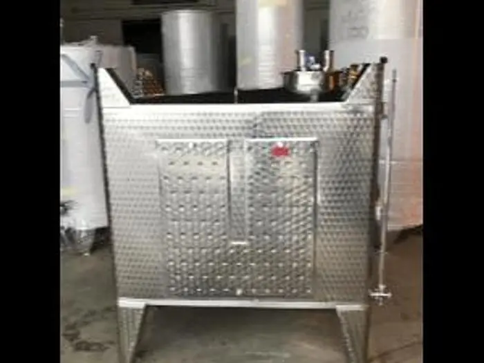 New Stock Letina 265 Gallon / 1000L Jacketed Square Storage Tote Tank