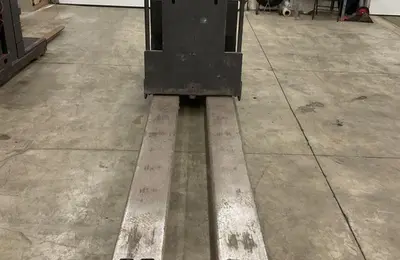 Used RAYMOND 8510-FRC60L Electric Pallet Trucks Illinois US | Mitsubishi HC Capital America #1362852