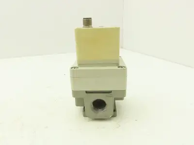 SMC ITV3030-04N4L4 3000 Size Electro-Pneumatic Regulator 24VDC 1/2" NPT