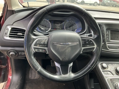 USED 2015 CHRYSLER 200