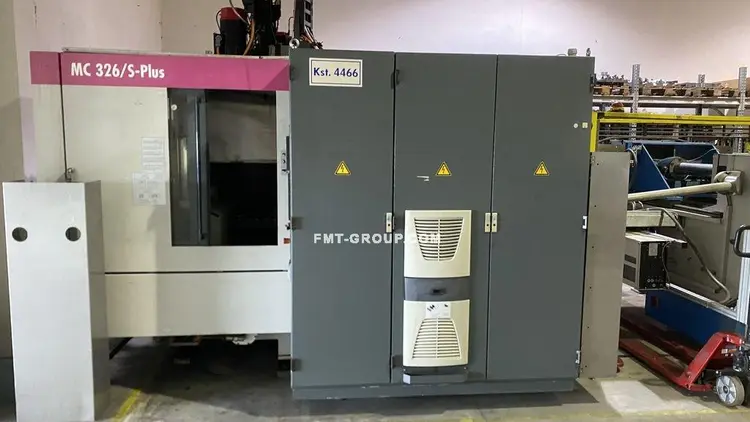 Used 2006 STAMA MC 326/S-PLUS Vertical Machining Centers | F.M.T. Group s.r.o. #1252920