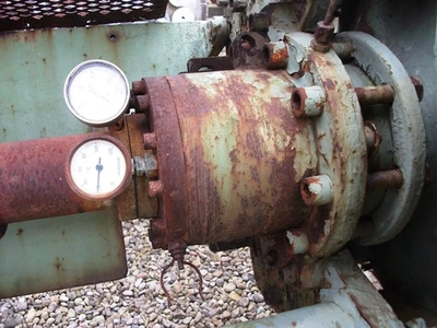 2,500 L Hastelloy C4 clad reactor