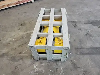 NEW KOMATSU 21M-70-00210