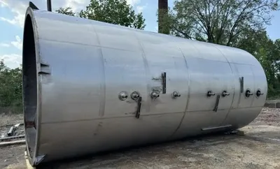 1999 STAINLESS FABRICATION, INC. 12,000 Gallon Tank Pionowy zbiornik magazynowy | Perry Equipment (3)