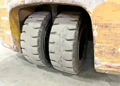 2017 CATERPILLAR 2ET4000 Forklift Trucks | CNCsurplus (22)