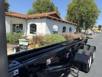 Used 2018 FREIGHTLINER CASCADIA 112 Hooklifts & Roll-Offs California US | Commerce Truck Equipment Sales #1548727