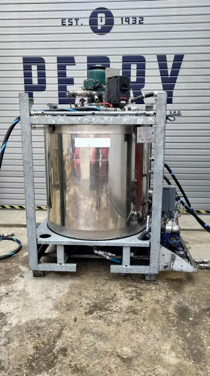 Used BLEFA 1000 Litre Stainless Steel Tanks CZ | Perry Equipment #120459