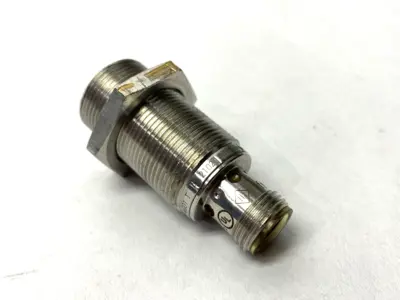 USED IFM INDUCTIVE PROXIMITY SENSOR 8MM SENSING RANGE PNP M18 10-30V DC
