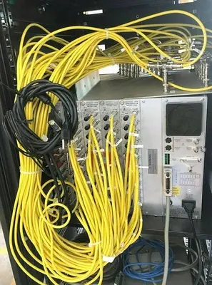 KEITHLEY 707A SWITCHING MATRIX WITH 7072 SEMICONDUCTOR MATRIX CARD plug ins