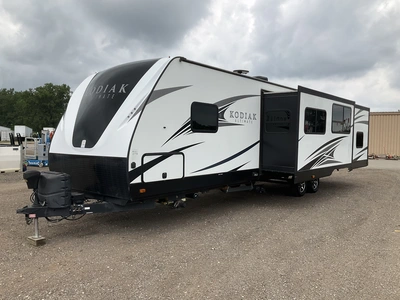 Used 2017 KEYSTONE 330BHSL Campers, Caravans, Motorhomes Michigan US | Miedema Asset Management Group #1355374
