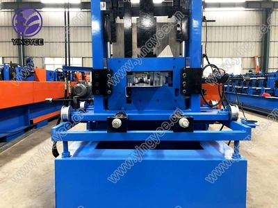 Automatic Adjustable CZ Purlin Machine in China