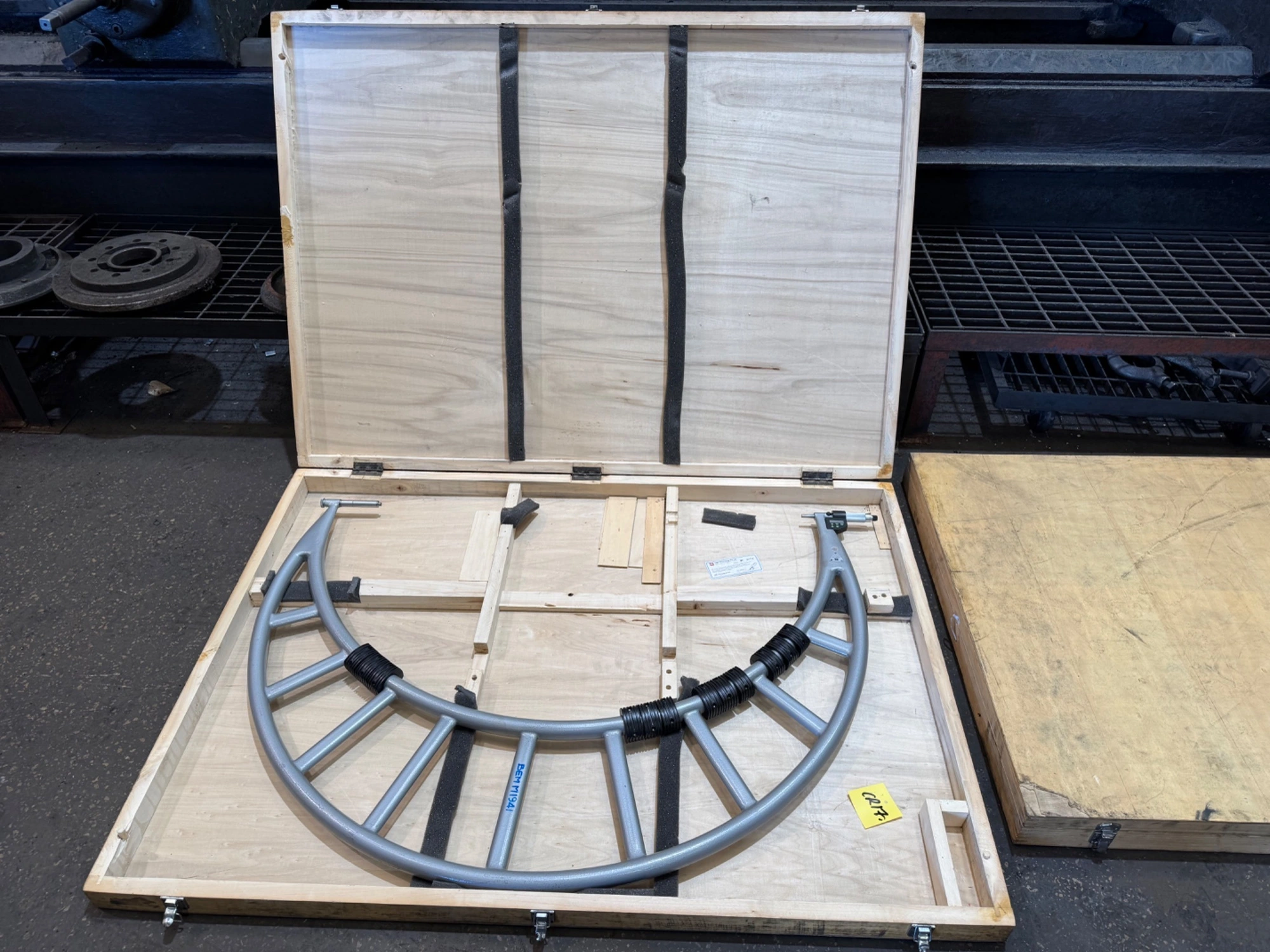 USED MOORE & WRIGHT Micrometer OD
