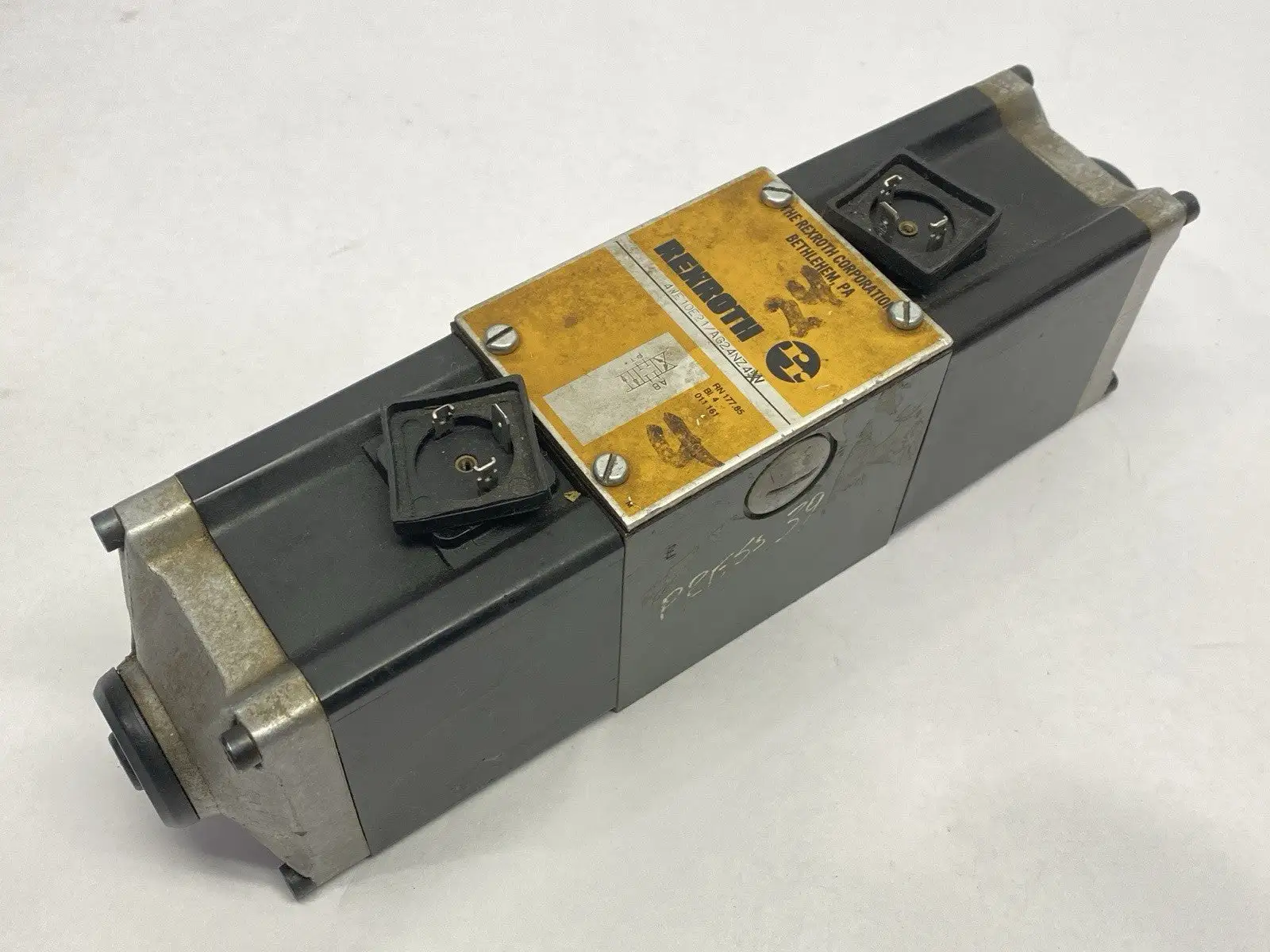 4WE10E21/AG24NZ45V | Rexroth  Solenoid Valve