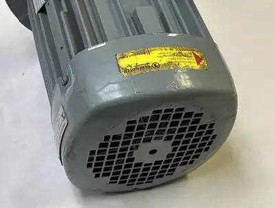 USED VEM MOTORS K21R90L4
