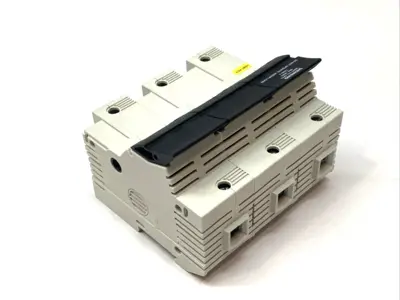 Used Siemens Fuse Holder Class J 60A 600V w/ 3x Bussman LPJ-40SP Fuses Fuse Accessories Michigan US | Maverick Industrial Sales #1389521