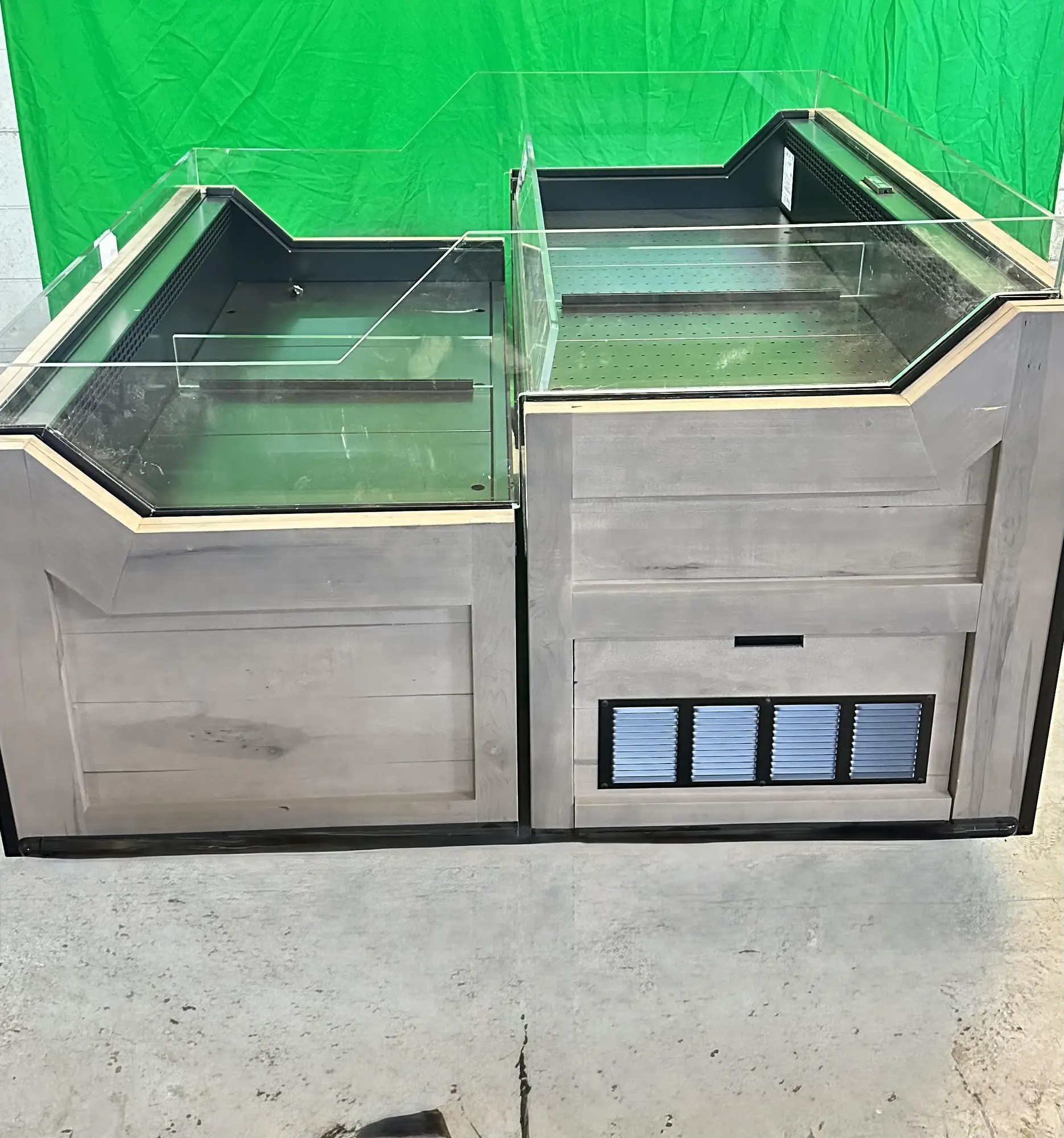 1-1001 JSI 5 x 5 Berry Produce Bin-Self Contained