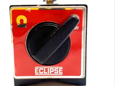 USED ECLIPSE MAGNETIC-BASE HOLDER