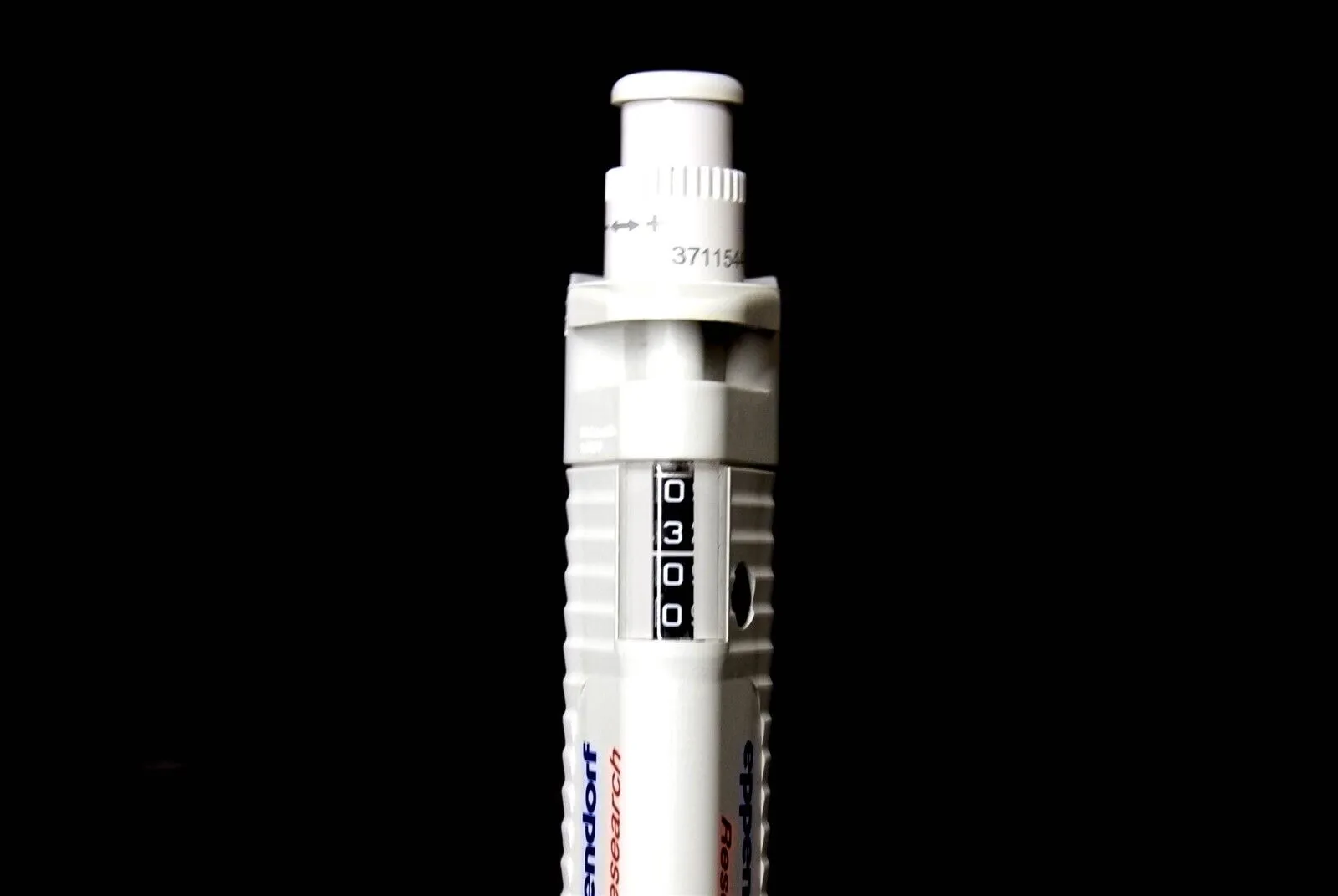 Eppendorf Research Single Channel Pipette Adjustable 0.5-10ul USED (9528)R