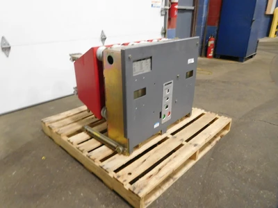 Used WESTINGHOUSE 150 VCP 1000 Circuit Breakers Ohio US | Equipment Recovery Corp. #1330486