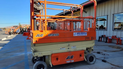 USED 2012 JLG 1930ES