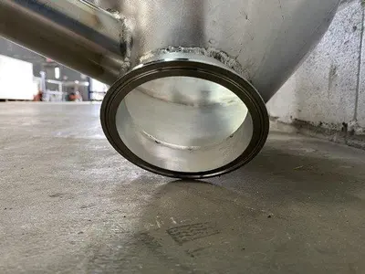 Lidded Hoppers With Butterfly Valves