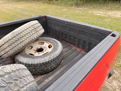 Used 2017 GMC 2500HD WITH A 6.0L V8 OHV 16V FFV ENGINE. Pickup Trucks Michigan US | Miedema Asset Management Group #1437091
