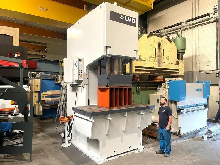 Used LVD 500 TON Gap Frame (OBS) Presses BE | Apt International N.V #362140