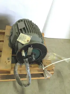 USED LIMITORQUE VALVE ACTUATOR MOTOR 575 VAC 3PH 3405 RPM 210TY