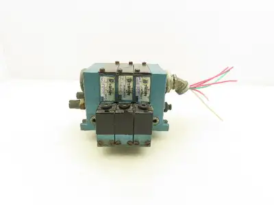 MAC 811C-PM-111DA-142 Pneumatic 3-Station Manifold 5/2 Solenoid Valves 120V