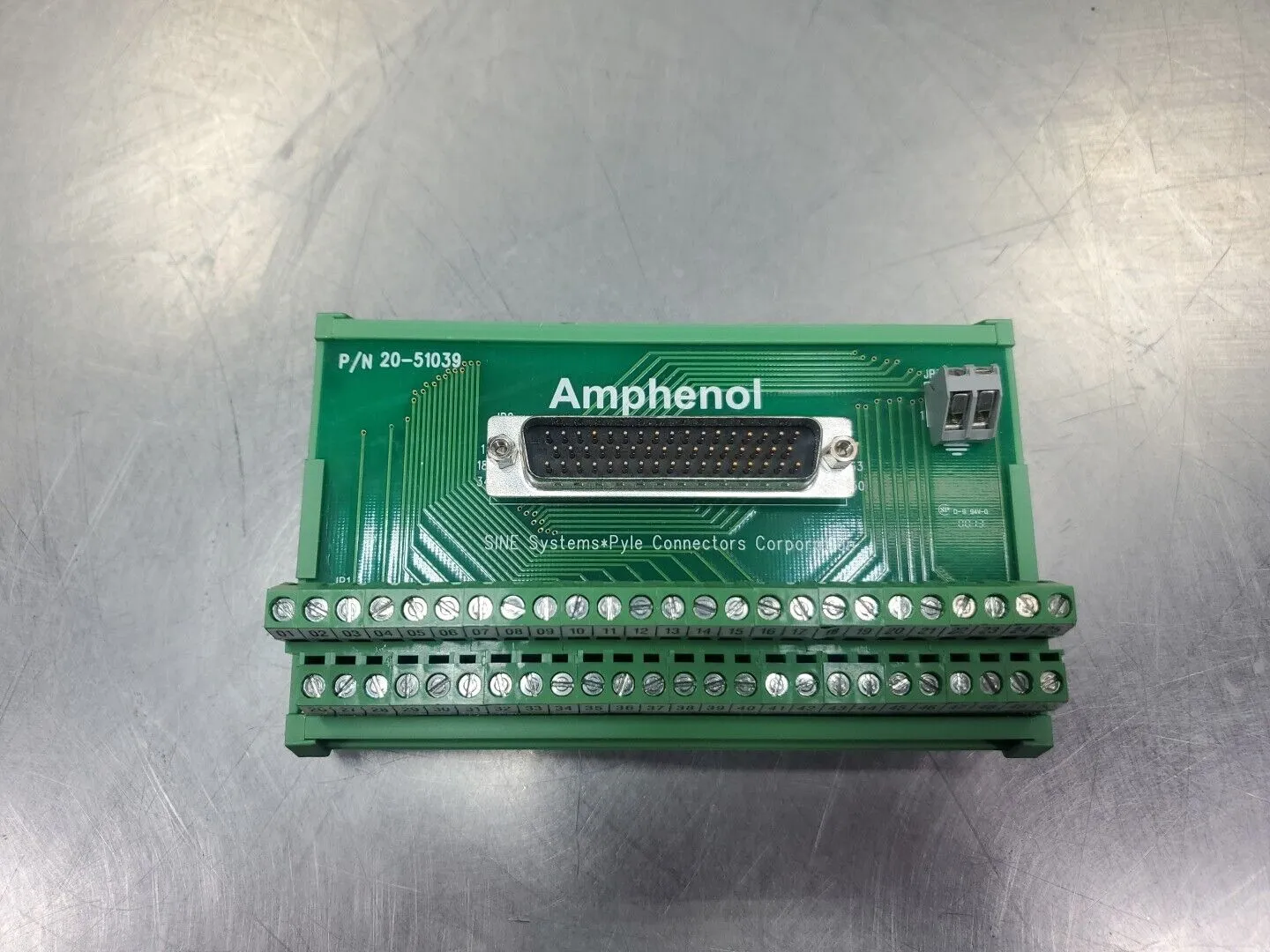 Amphenol 20-51039 50-Point Connector Terminal. 3E-20