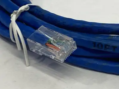 556-110-010 | Legrand  Q-Series Patch Cords CAT6 Non-Booted Blue 10ft LOT OF 4 - Open box
