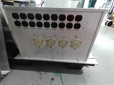 USED UIC - UNIVERSAL INSTRUMENTS CORP 47169303