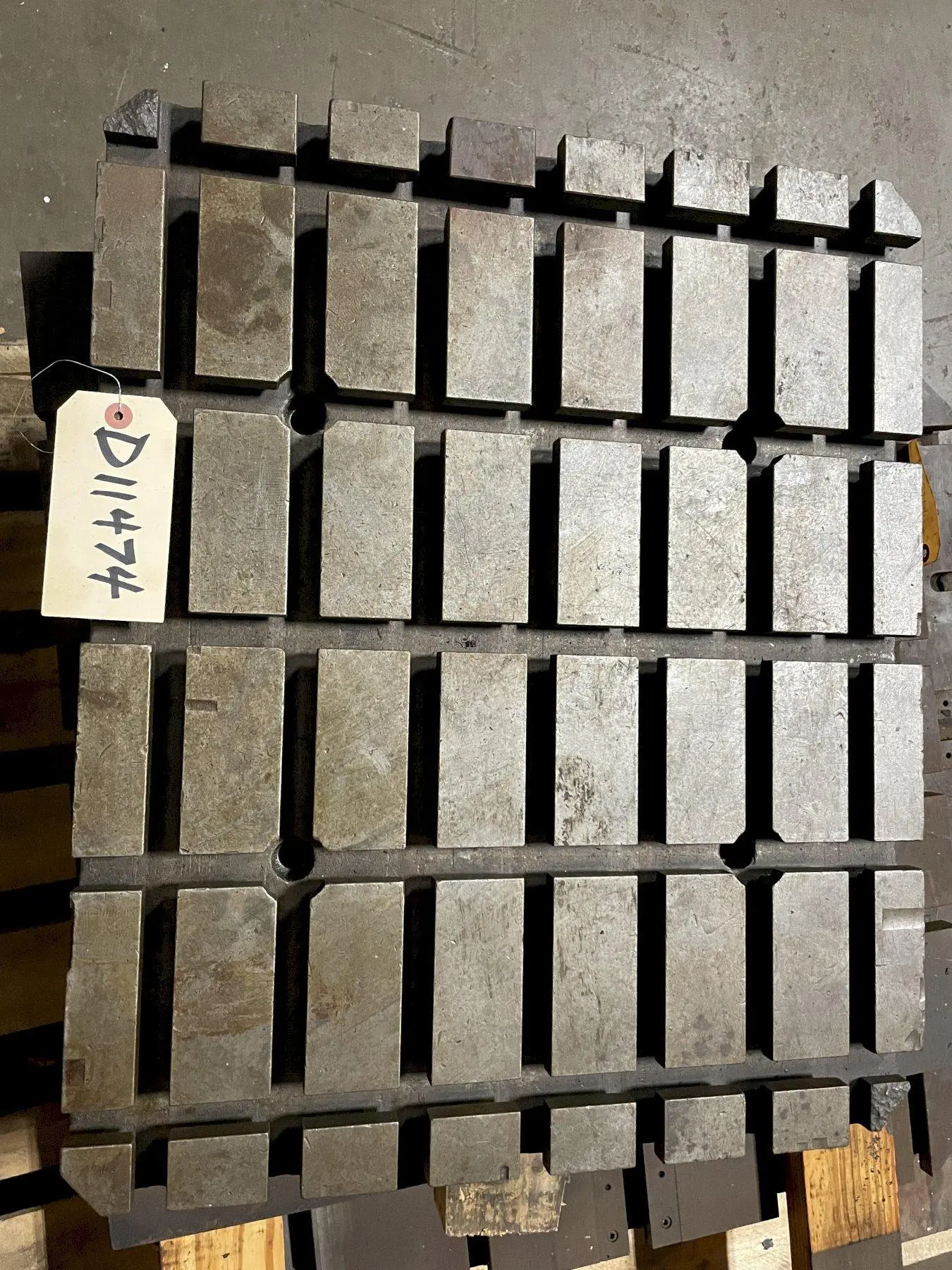 USED - Tables, Floor & Layout Plates