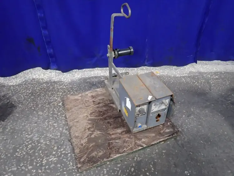Used LINCOLN ELECTRIC LN7 Wire Feed Welders Ohio US | HGR 24 #727072
