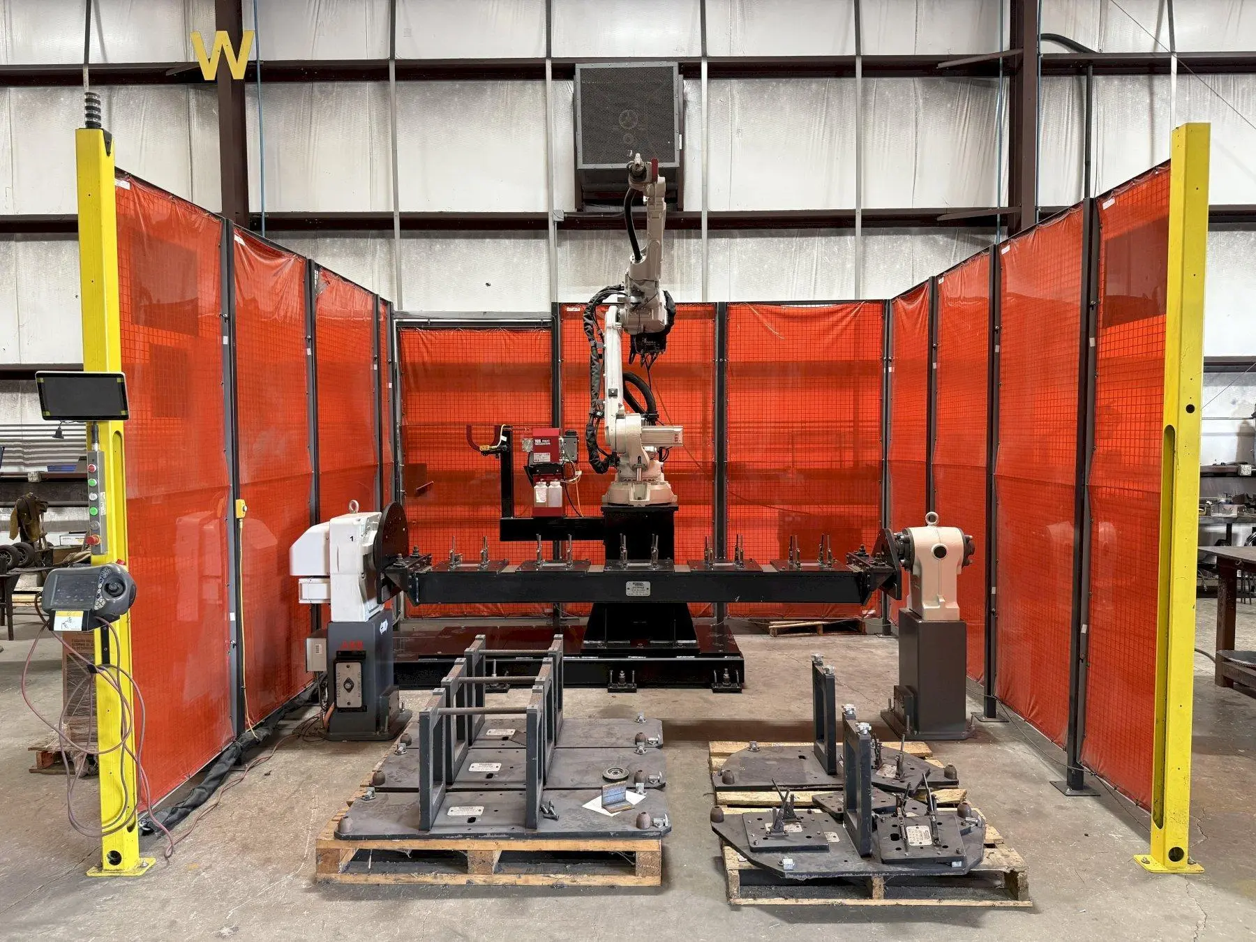 2021 LINCOLN ELECTRIC Robotic Welding Cell