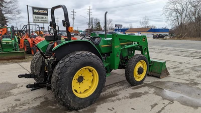 USED 1996 JOHN DEERE 5200