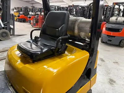 Used 2016 YALE GLP030VX Internal Combustion Forklifts: Pneumatic Tire Texas US | 4K Lift Co #1573786