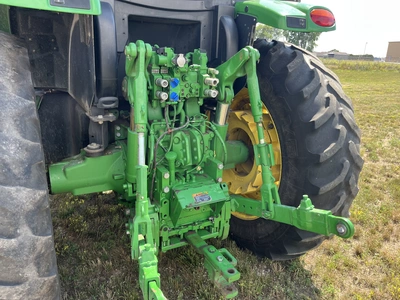 USED 2014 JOHN DEERE 6150R